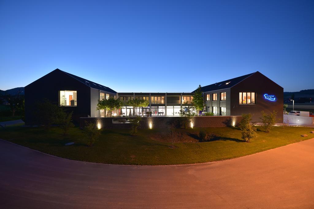 Hotel Q.C.M. Campus à Belp Extérieur photo